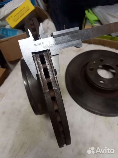 Тормозеые диск Аudi Q7, VW Touareg