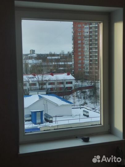 Окно с рамой