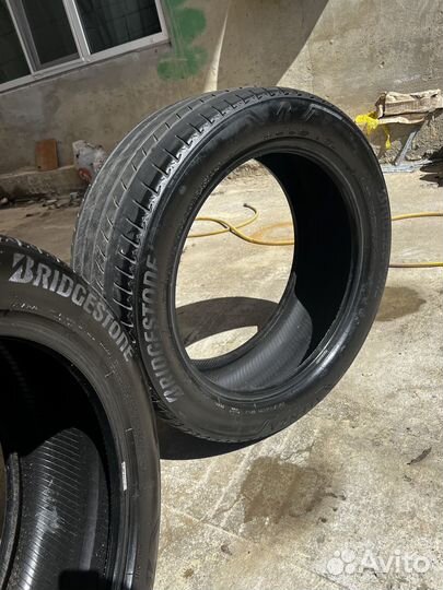 Bridgestone Alenza 001 275/45 R20 27L