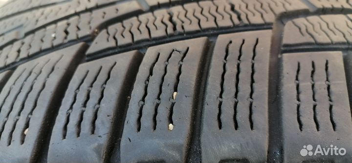 Kumho I'Zen KW31 205/55 R16