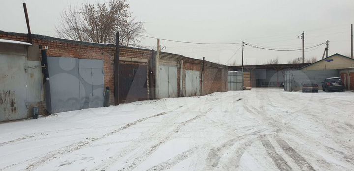 Гараж, > 30 м²