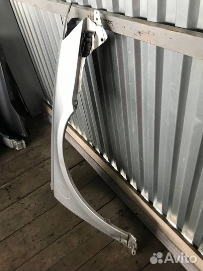 Крыло переднее правое Subaru Legacy 2003-2006 B13