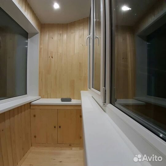 Остекление балконов в пятиэтажке. Окна пвх