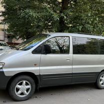 Hyundai Starex 2.5 AT, 2003, 238 000 км, с пробегом, цена 590 000 руб.