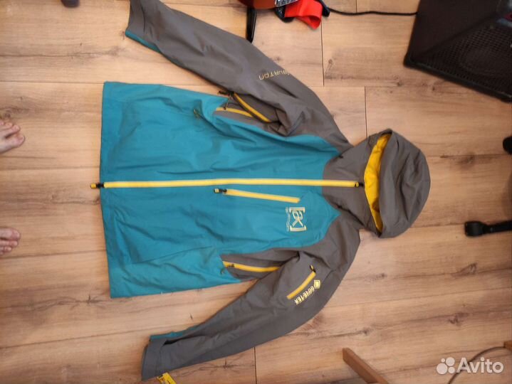 Сноубордическая куртка Burton Ak Cyclic