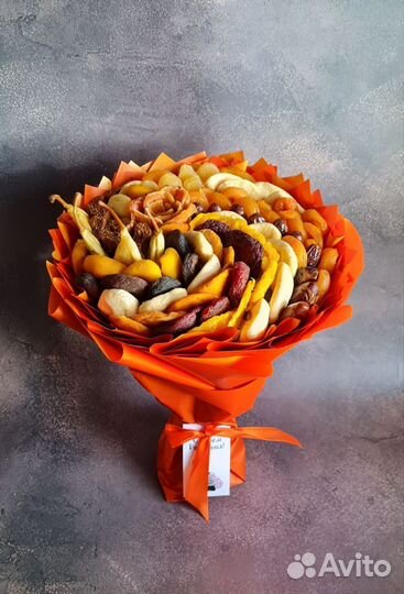 Букет из сухофруктов