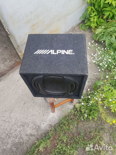 Сабвуфер Alpine SBE 1244BR