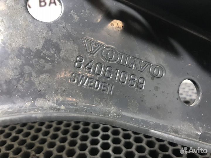 Кронштейн фары левой Volvo FH