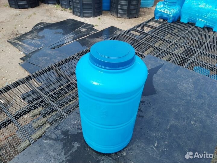 Пластиковый бак