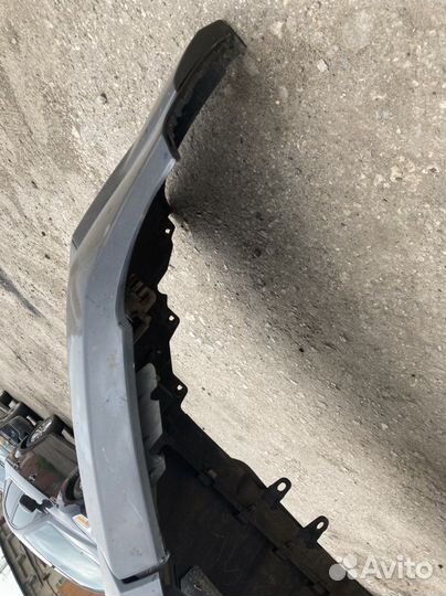 Бампер toyota hilux 8 2021г.black onyx