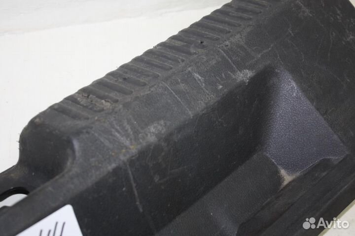 Накладка задней панели Volkswagen Polo (Sed RUS)