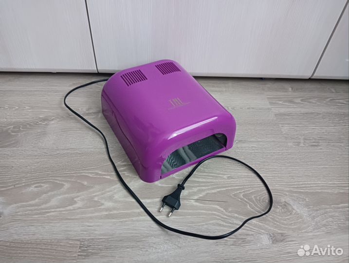 Лампа для маникюра