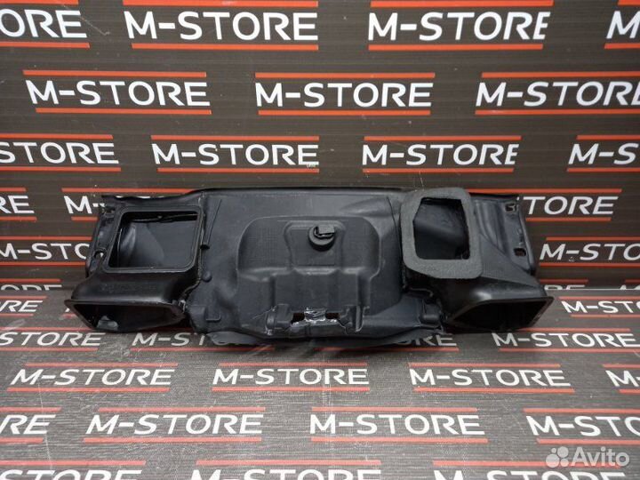 Воздуховод печки Bmw 5-Series E60 N62B44A 2004