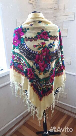 Старинные платки, шали