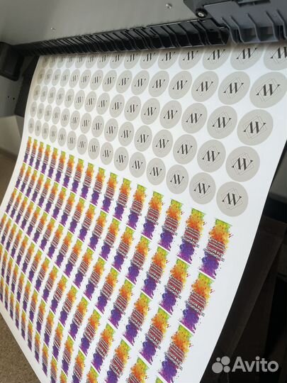 Печать наклеек, стикеров с плоттерной резкой