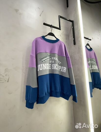 Крючки в примерочную для одежды