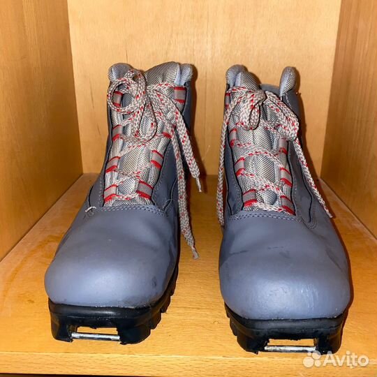 Ботинки лыжные, крепление NNN