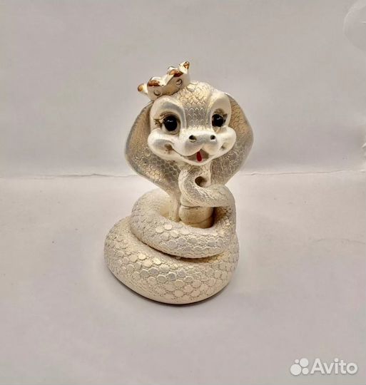 Символ года 2025 змея