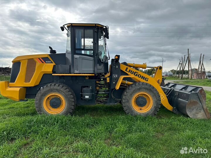 Фронтальный погрузчик LiuGong 835H, 2021