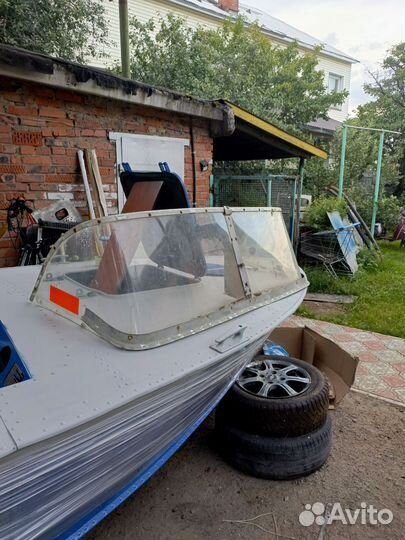 Ветровое стекло на лодку прогресс