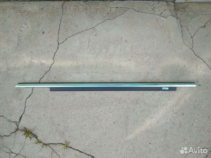 Молдинг стекла двери (8R0853764F2ZZ)