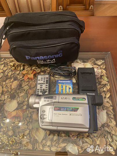 Видеокамера Panasonic NV-VZ30