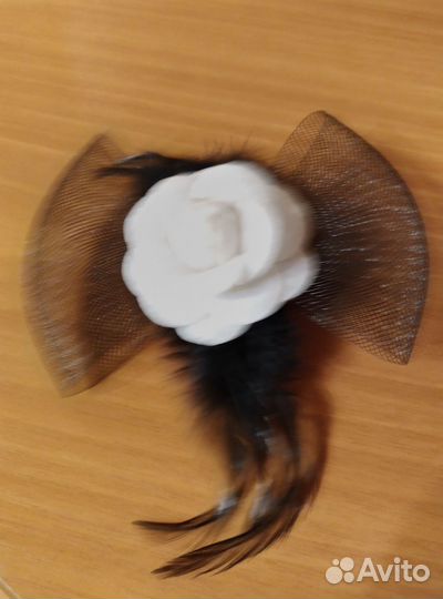 Брошка Цветок