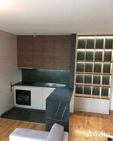 Кухонный гарнитур в студию новый