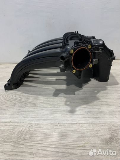 Коллектор впускной Renault duster