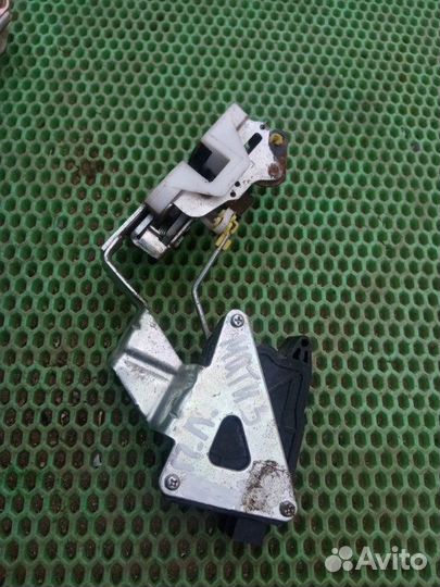 Замок двери передний левый Daewoo Matiz