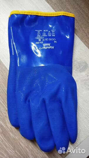 Перчатки