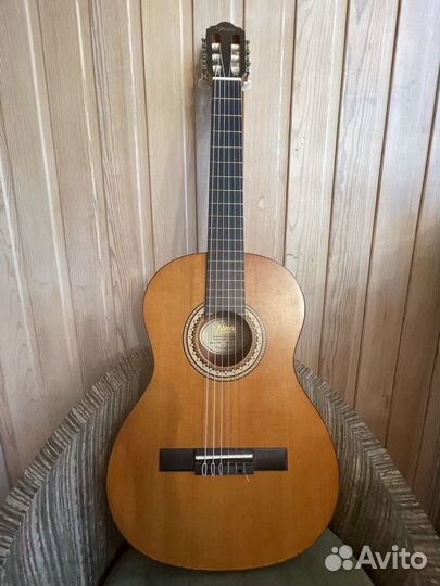 Гитара 3/4 (чехол, подставка для ноги)