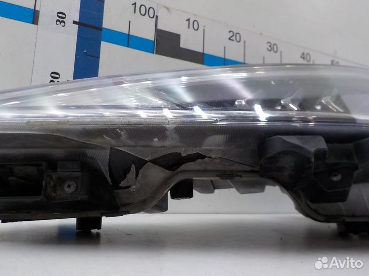 Фара левая Hyundai Elantra