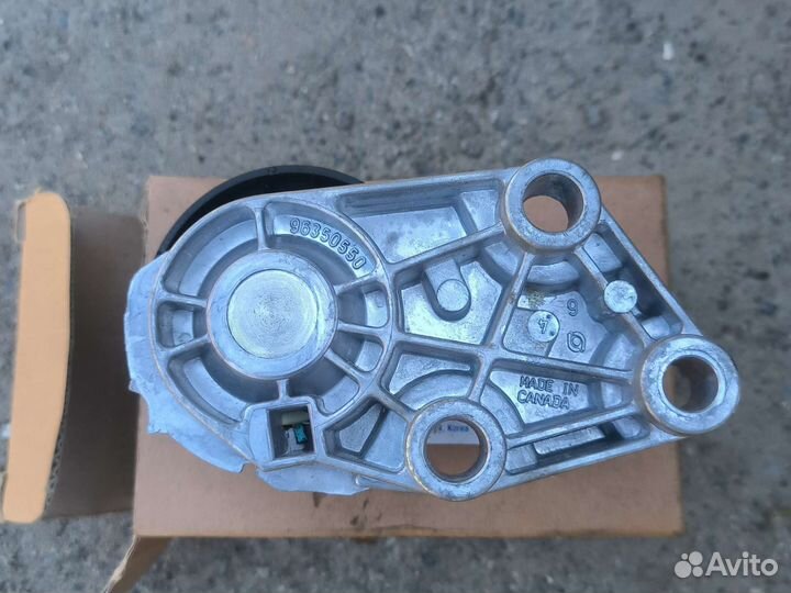 Ролик привода грм натяжной Daewoo 96350550