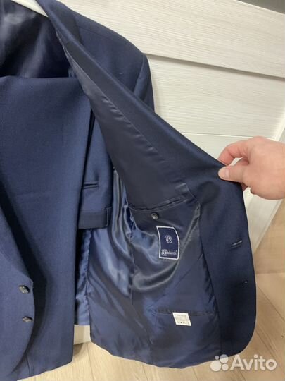 Классический костюм