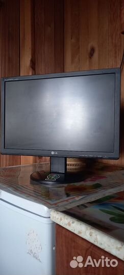 Монитор LG flatron w1942se-bf
