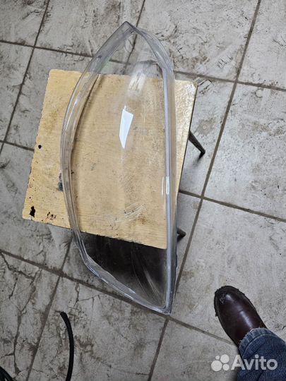 Стекло на фару