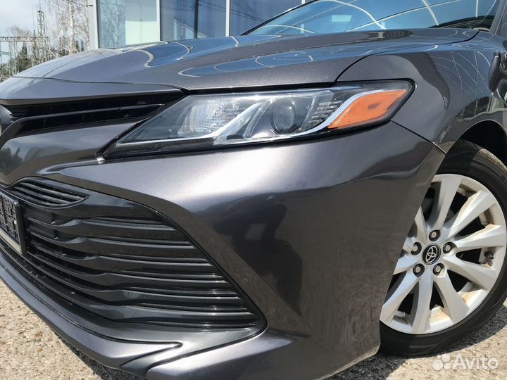 Toyota Camry, 2017