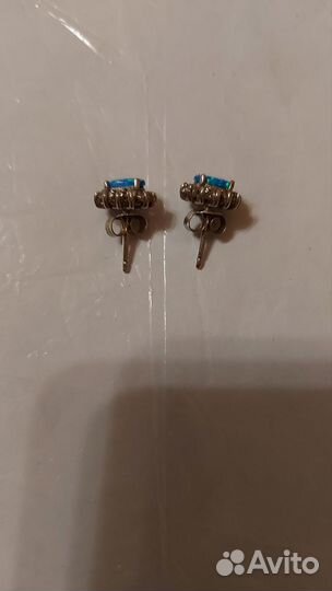 Серьги гвоздики
