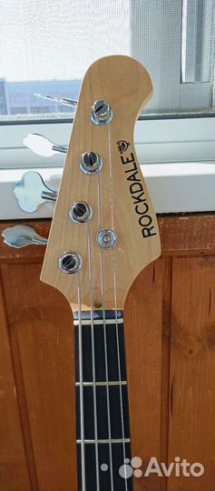 Бас-гитара Rockdale Stars PB