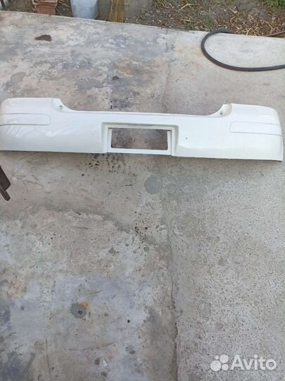 Бампер задний на Тойота витц