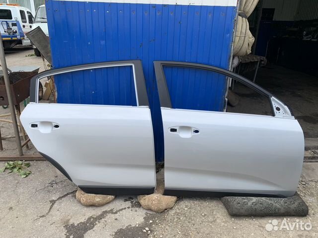 Дверь Kia Rio X-Line Оригинал в цвет