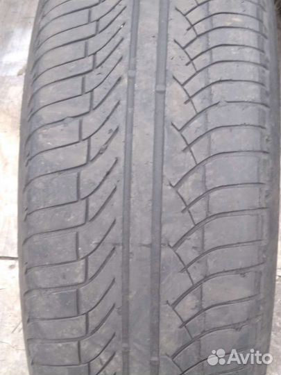 Michelin 4X4 A/T 215/65 R16 98