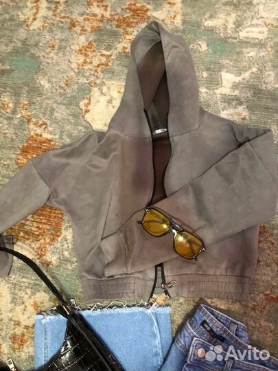 Вещи женские 44