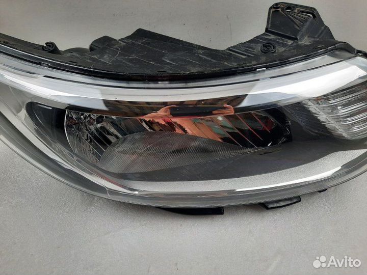 Фара правая Kia Rio 3 2015-2017