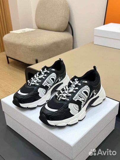 Кроссовки Dior