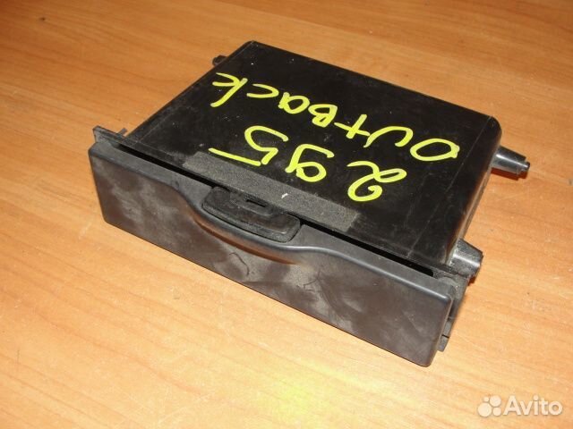 Центральный карман Subaru outback B12 01г