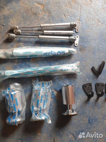 Мебельная фурнитура