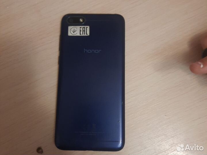 Телефон honor 7а
