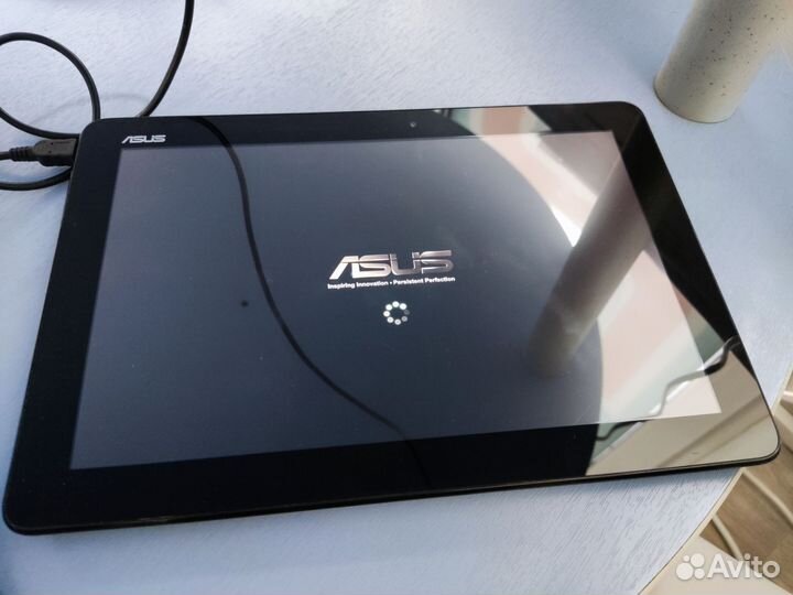 Планшет Asus k005 (me302kl)